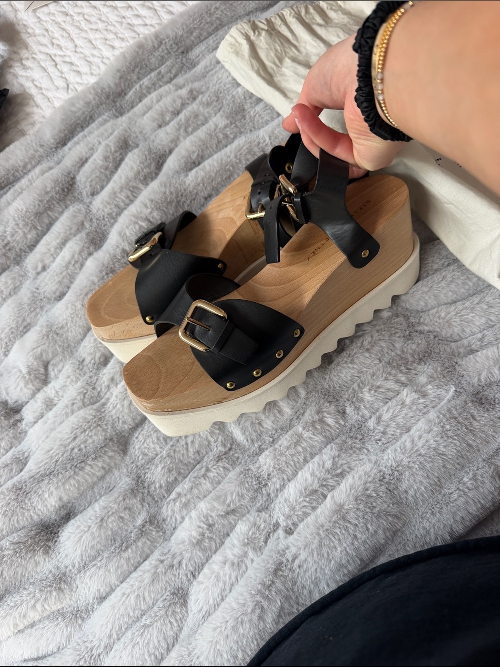STELLA MCCARTNEY BLACK PLATFORM WEDGED